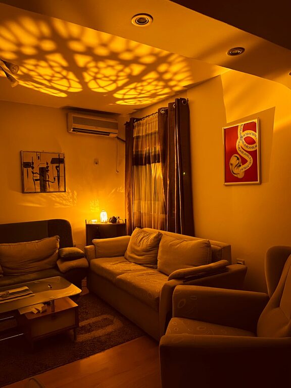 Simple Tips for Creating a Cozy and Inviting Home Environment